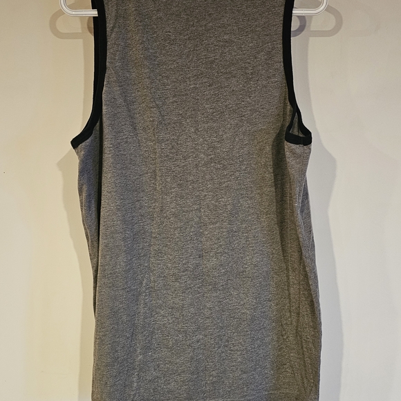 DC Heather Gray Graphic Tank - Picture 4 of 5